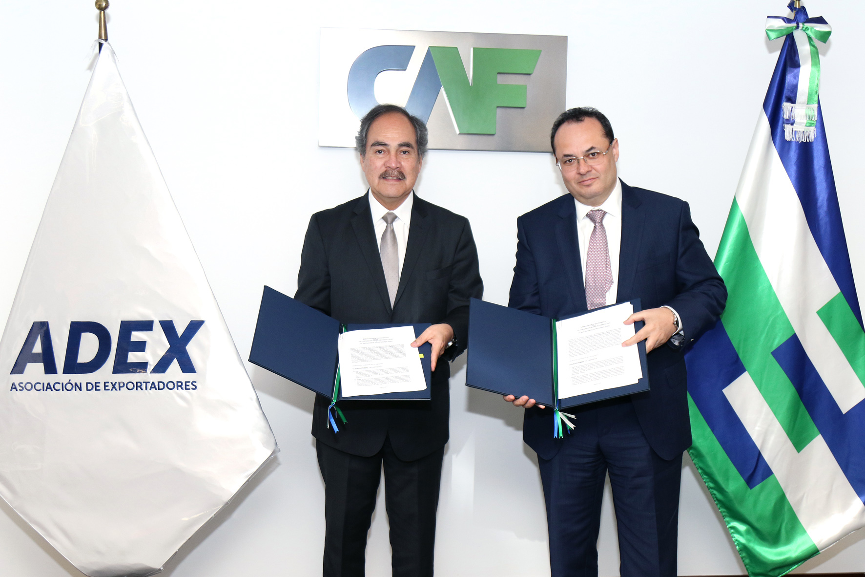 Juan Varilias ADEX y Luis Carranza CAF